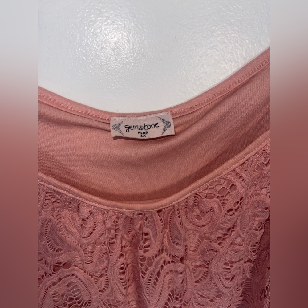 Lace top - Picture 3 of 3